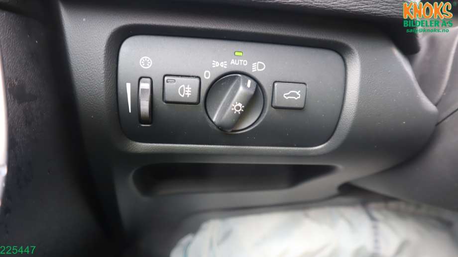 Volvo V40 2012-2019 , Motorkode: D4162T, Girkassekode: 