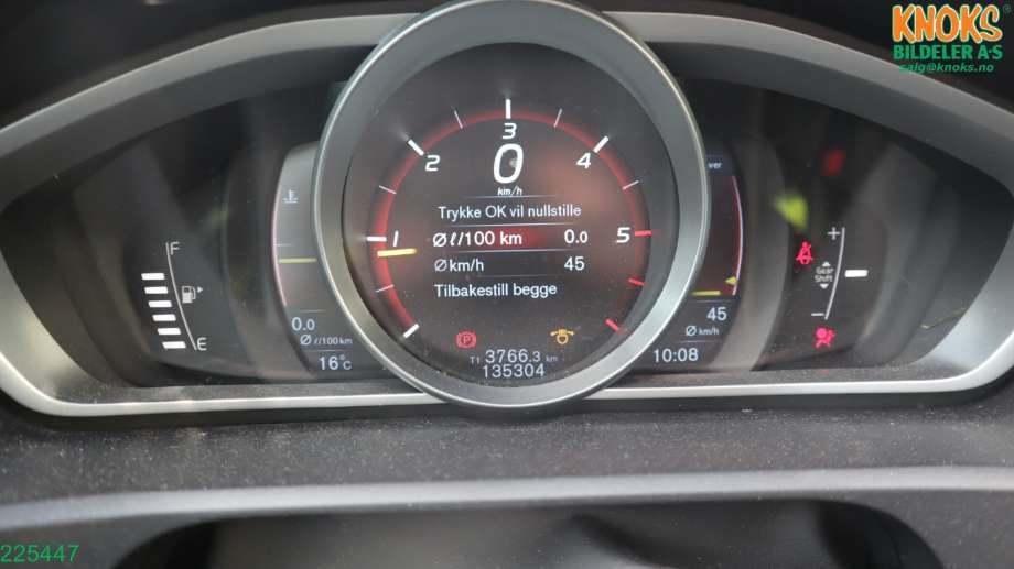 Volvo V40 2012-2019 , Motorkode: D4162T, Girkassekode: 