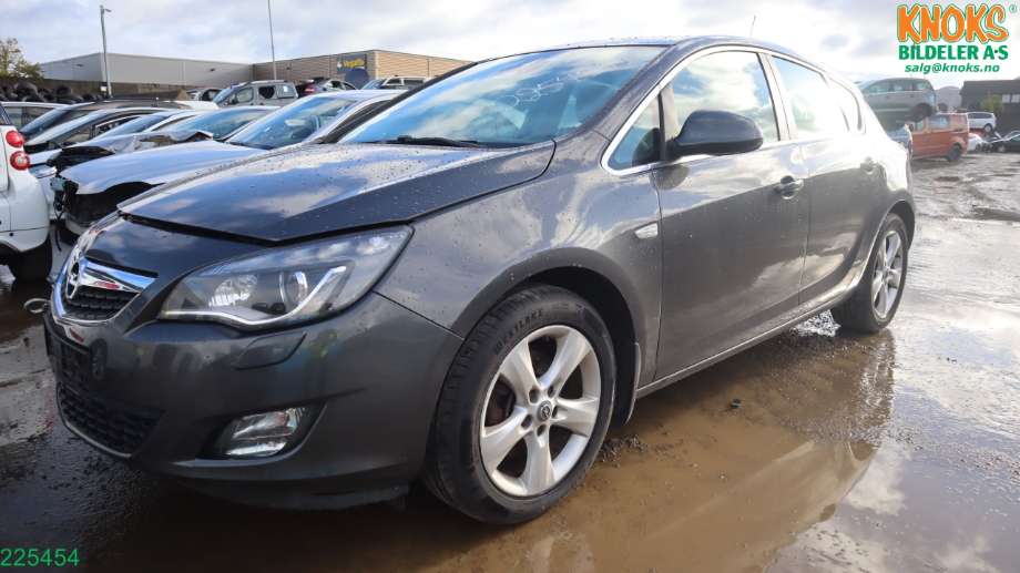 Opel Astra J 2010-2015 , Motorkode: A17DTJ, Girkassekode: MZ4