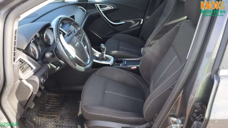 Opel Astra J 2010-2015 , Motorkode: A17DTJ, Girkassekode: MZ4