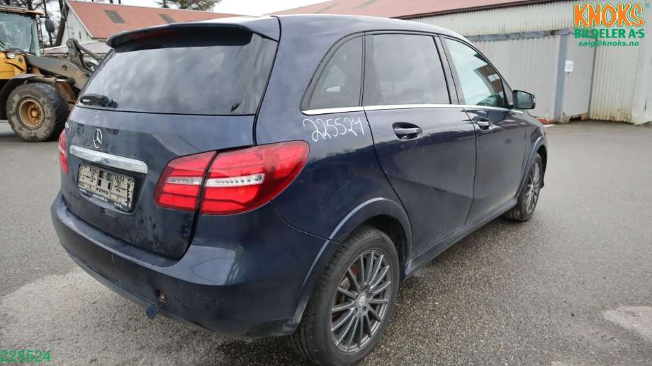 Mercedes B-Klasse 2011-2018 (W246) (W246), Motorkode: EM780.990, Girkassekode: 