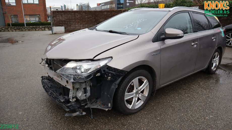 Toyota Auris 2015-2019 (Type II, Fase 2) , Motorkode: 2ZR-FXE, Girkassekode: P410