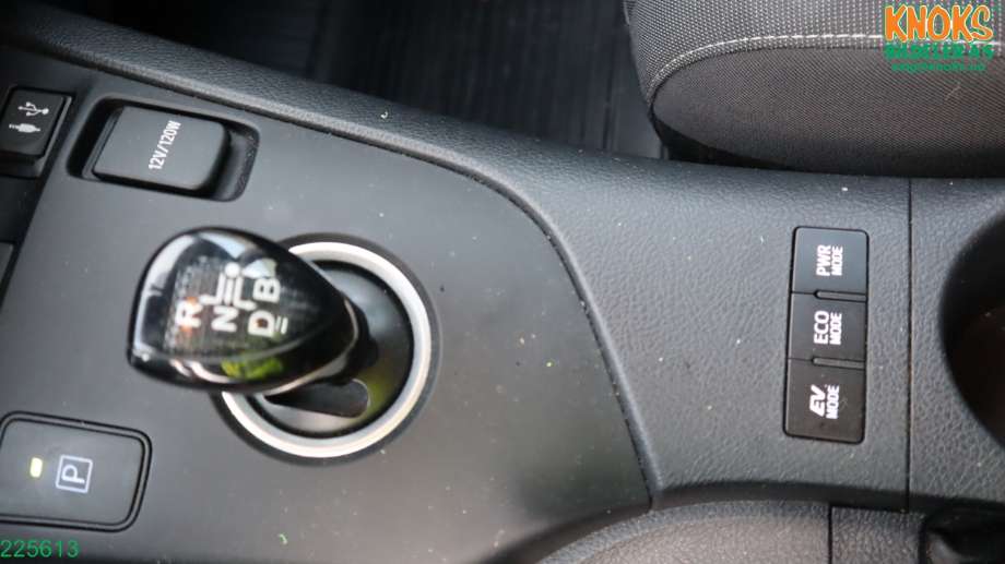 Toyota Auris 2015-2019 (Type II, Fase 2) , Motorkode: 2ZR-FXE, Girkassekode: P410