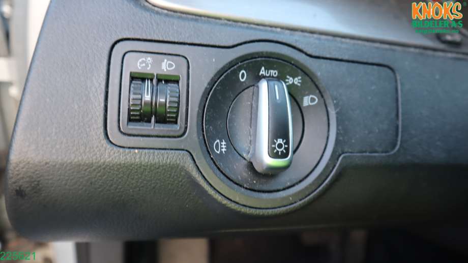 VW Passat 2011-2015 (B7) (B7), Motorkode: CAXA, Girkassekode: NTZ