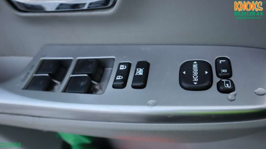 Toyota Prius +7 2012-2020 (Type III) (stasjonsvogn) (stasjonsvogn), Motorkode: 2ZR-FXE, Girkassekode: P410