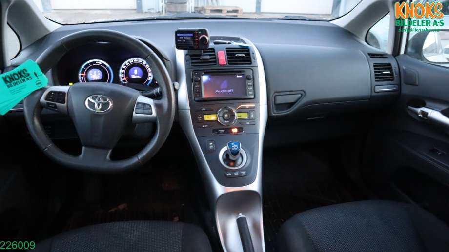 Toyota Auris 2010-2012 (Type I, Fase 2) , Motorkode: 2ZR-FXE, Girkassekode: P410