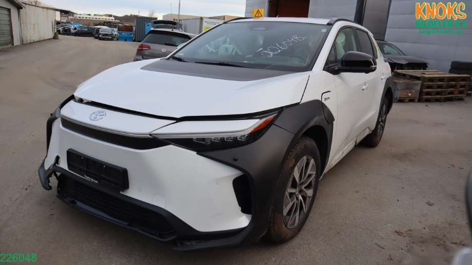 Toyota bZ4X 2022-->> delebil , Motorkode: 1XM, Girkassekode: Q910