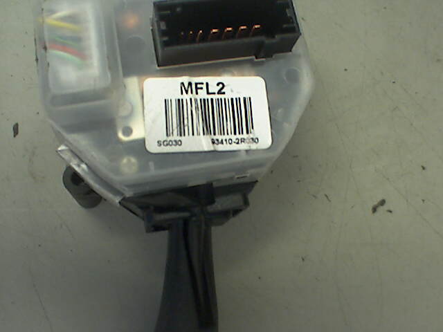 Bryter blink til Hyundai i30 2007-2012 (Type I)  (HYUNDAI|93410 2R030|)