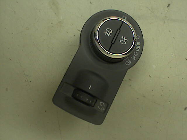 Bryter lys til Opel Insignia A 2009-2014 (OPEL|13268707|)