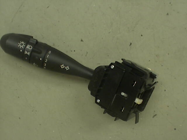 Bryter blink til Mitsubishi Colt 2004-2008 (Type VII, Fase 1) (MITSUBISHI|8614A012XA|)