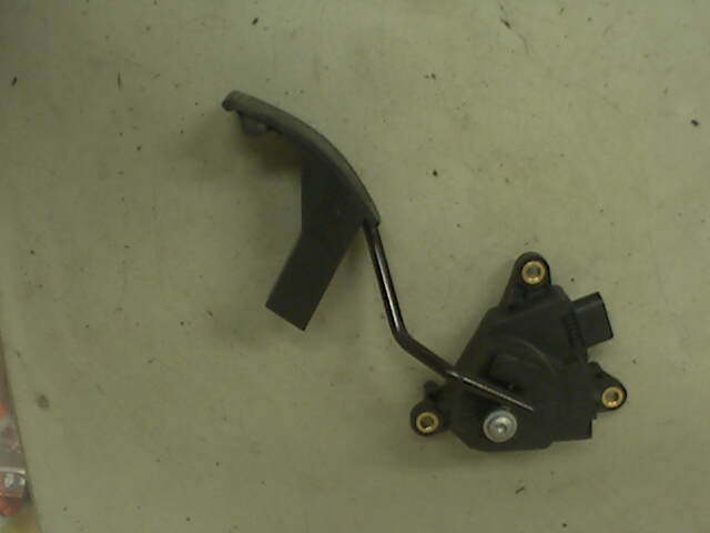 Pedal gass til Nissan Qashqai 2007-2010 (Type I, Fase 1) (NISSAN|0407B10184||18002JD900)