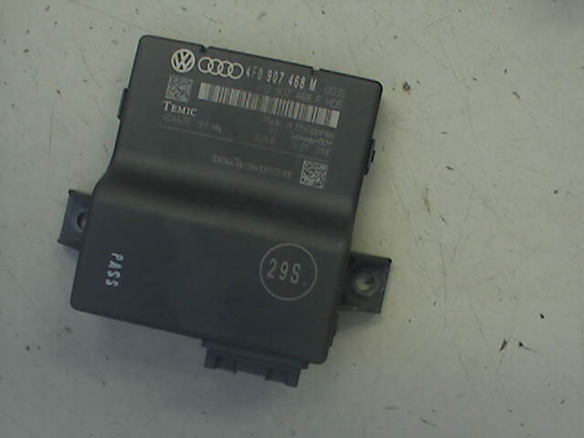 Styreenhet diverse til Audi A6 2008-2011 (Type III, Fase 2) (C6) (C6) (AUDI|4F0907468M|)