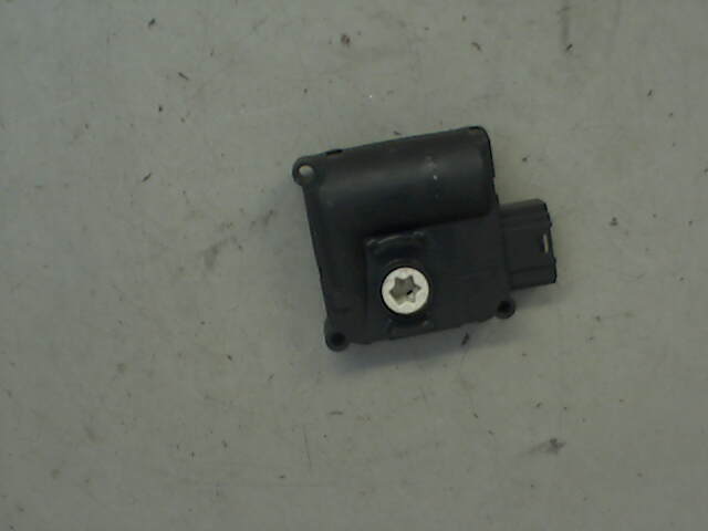 Varmeapparat diverse til Audi A8, 2003-2010 (Type II)  (AUDI|4F0820511B)
