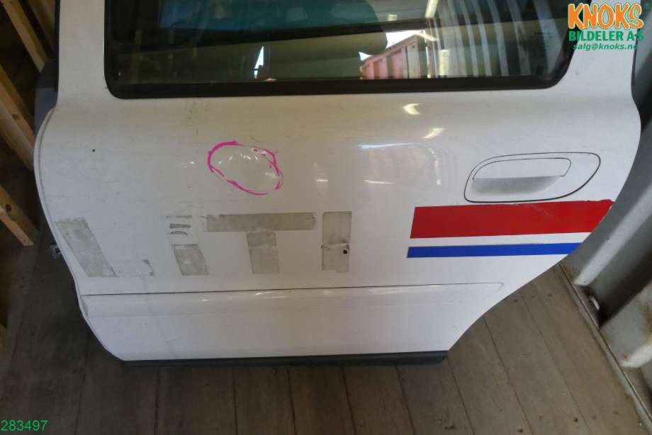 Dør venstre bak til Volvo V70 2005-2007 (Type II, Fase 2)  (30649493|)