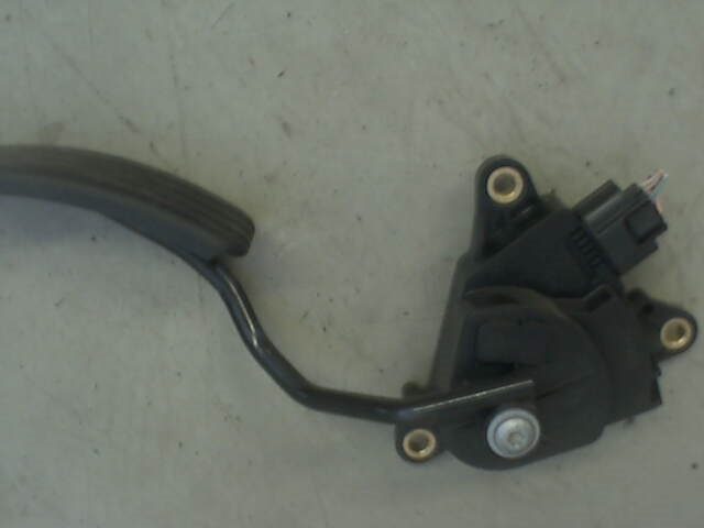 Pedal gass til Renault Megane, 2006-2009 (Type II, Fase 2)  (RENAULT|8200153268)