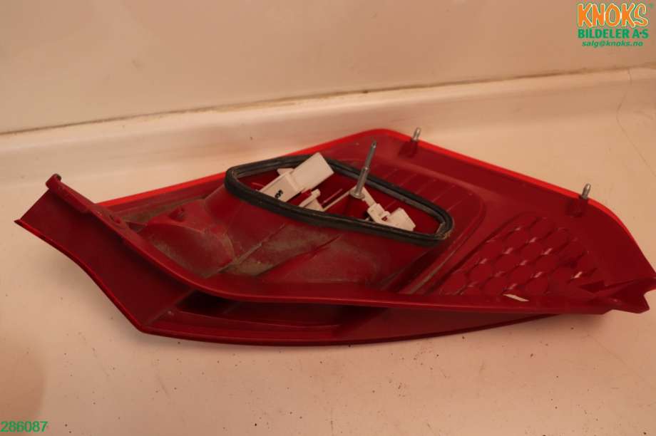 Baklykt høyre til Ford Fiesta 2008-2012 (Type VI, Fase 1)  (FORD|8A61-13A602-AB|1709552|)