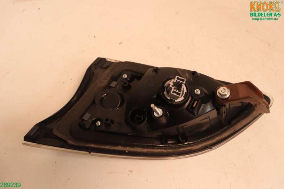 Baklykt venstre indre til Mazda 3 2009-2013 (Type II)  (MAZDA|BCW8-51-3G0D|)