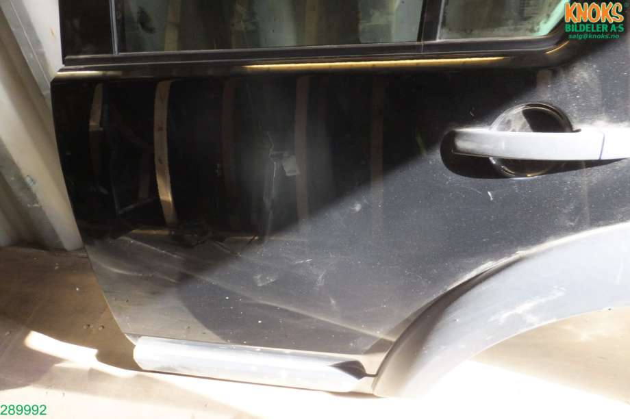 Dør venstre bak til Land Rover Discovery 2005-2009 (Type III)  (LAND-ROVER|BFA780190|)