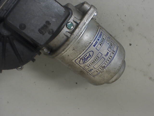Viskermotor frontrute til Ford Transit Connect 2009-2013 (Type I, Fase 2) (FORD|8T16-17508-AB|5081623|)
