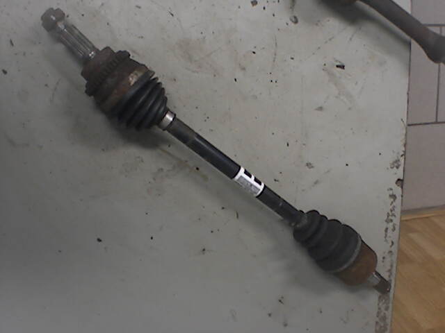 Drivaksel venstre foran til Suzuki Ignis 2003-2010 (Type I) (UNGARN) (UNGARN) (SUZUKI|4410286G30||8149070548021B)