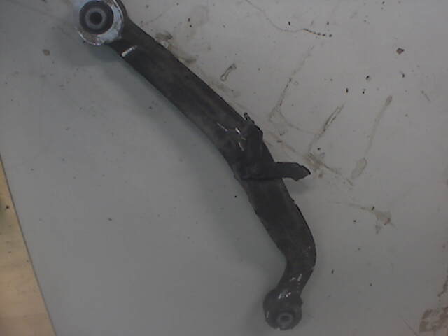 Bærebru høyre bak til Nissan X-Trail 2007-2014 (T31) (T31) (NISSAN|55120JD000|)