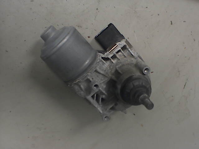 Viskermotor frontrute til BMW i3, 2013-2022  (BMW|61 61 7 359 449)