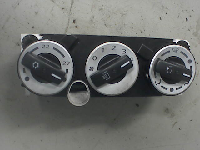 Varmeapparat betjening til Mitsubishi Colt 2009-2013 (Type VII, Fase 2) (MITSUBISHI|7820A513|)