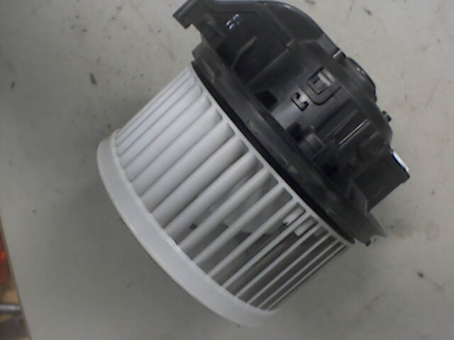 Varmeapparat motor til Škoda Citigo 2012-2019  (SKODA|1S1 819 015 D|)