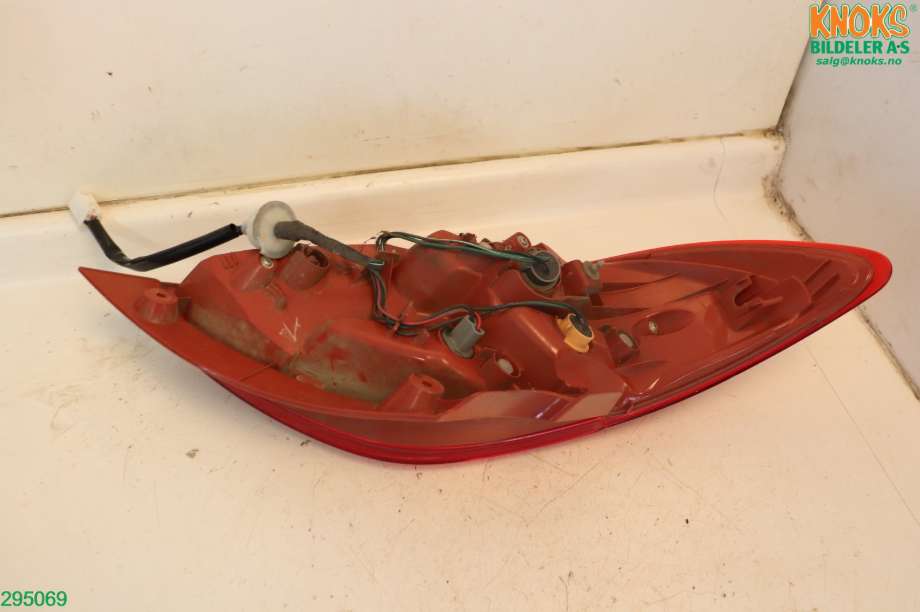 Baklykt høyre til Mazda 2 2007-2010 (Type II, Fase 1) (MAZDA|D65151150F|)
