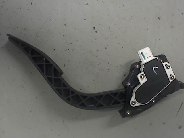 Pedal gass til Chevrolet Trax 2013-2014 (CHEVROLET (KR)||96892406)