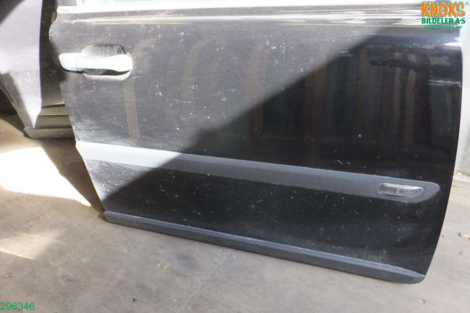 Dør høyre foran til Volvo XC90 2002-2006 (Type I, Fase 1) (VOLVO|31385357|)