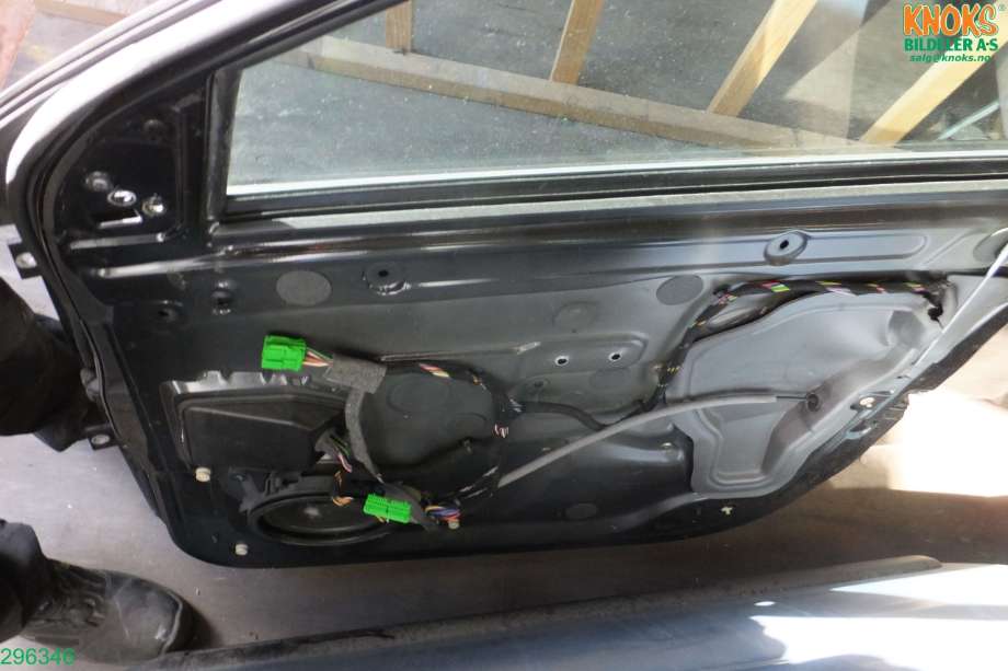 Dør høyre foran til Volvo XC90 2002-2006 (Type I, Fase 1) (VOLVO|31385357|)