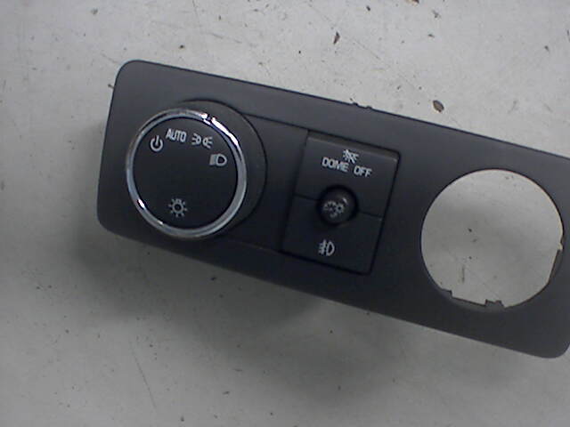 Bryter lys til Chevrolet Suburban, 2007-2013  (CHEVROLET|)