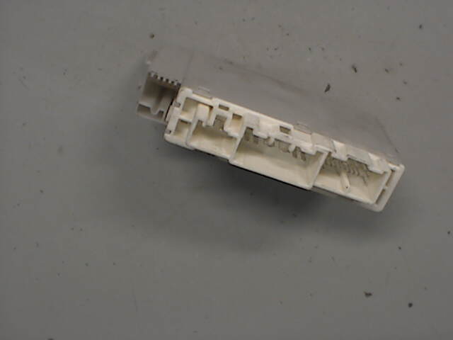 Rele diverse til Toyota Prius +7 2012-2020 (Type III) (stasjonsvogn) (stasjonsvogn) (TOYOTA||8264147090)