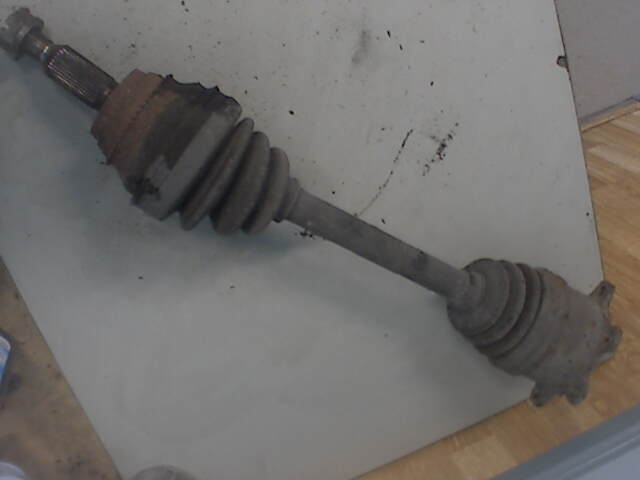 Drivaksel venstre bak til Mitsubishi Pajero, 2000-2006 (Type III)  (MITSUBISHI|MR528647)