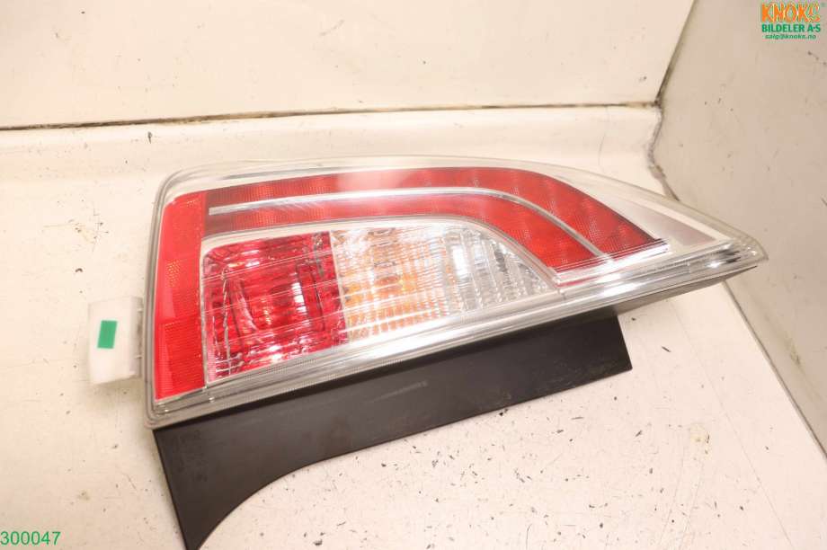 Baklykt venstre til Toyota Prius 2009-2016 (Type III) (COMBI) (COMBI) (TOYOTA|8156147180|)