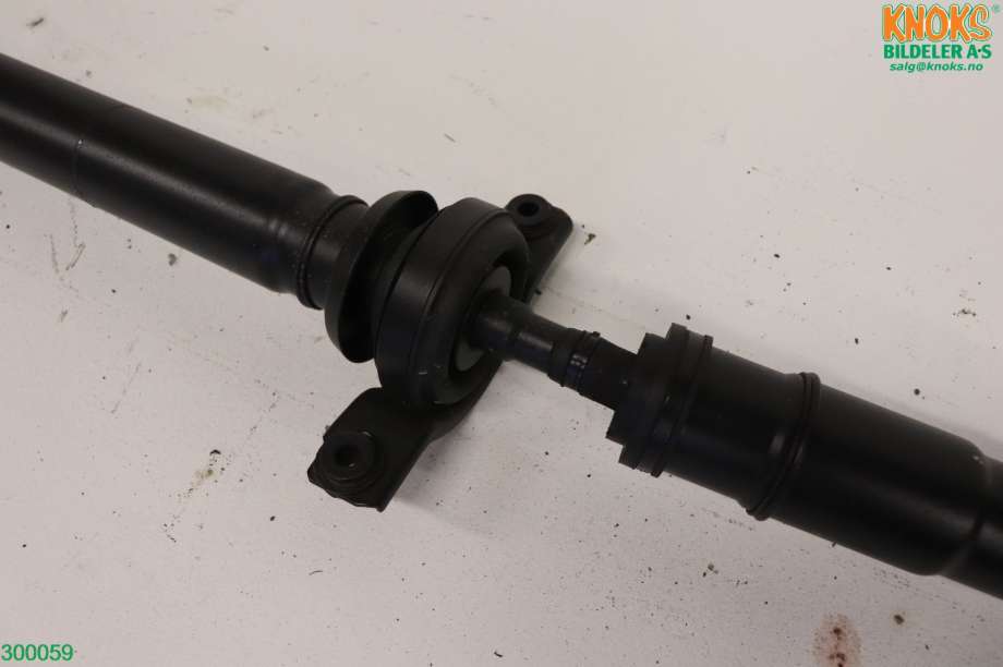 Mellomaksel til Subaru Forester 2013-2019 (Type IV)  (SUBARU|27111FJ081|)