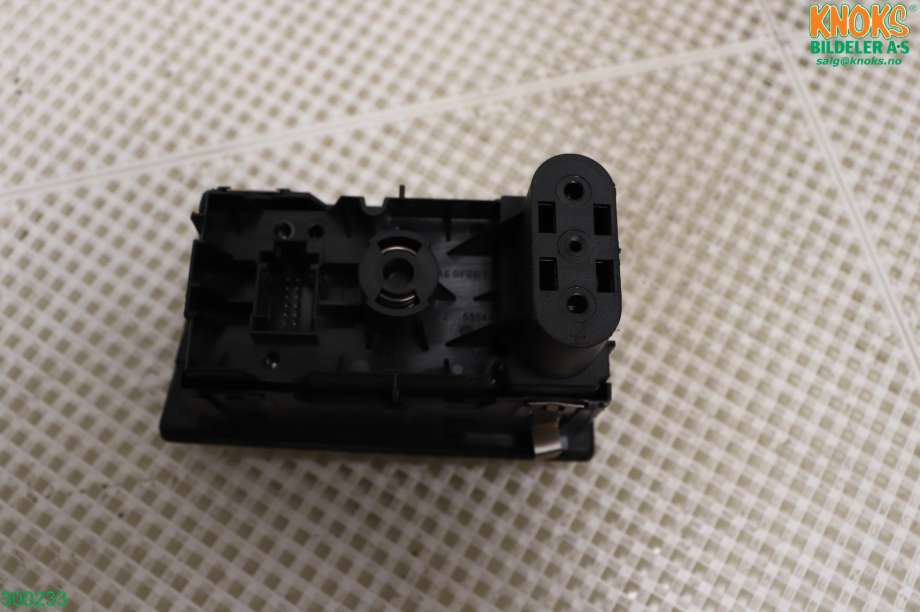 Bryter lys til Opel Zafira B 2005-2011  (OPEL|13205865|)