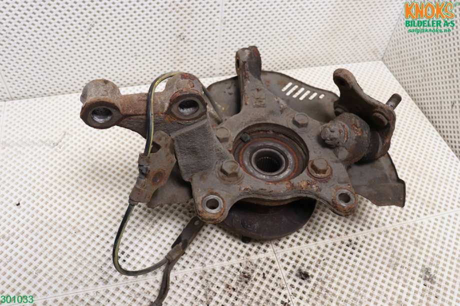 Hjulspindel høyre foran til Toyota Auris 2007-2010 (Type I, Fase 1)  (TOYOTA|4321102170|)