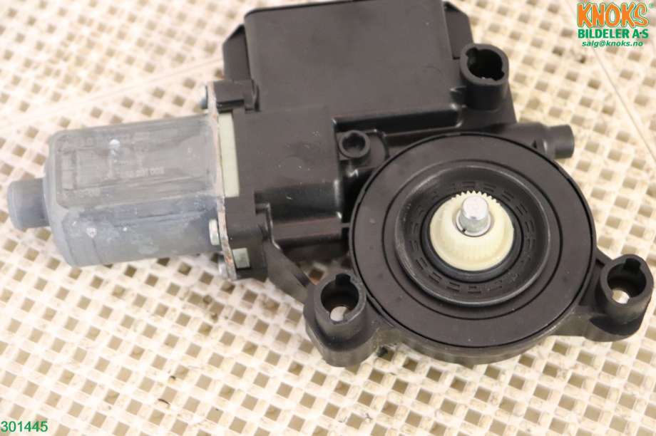 Ruteheis høyre til VW Transporter / Caravelle 2015-2019 (T6) (T6) (VOLKSWAGEN|7E0 959 802 R|)