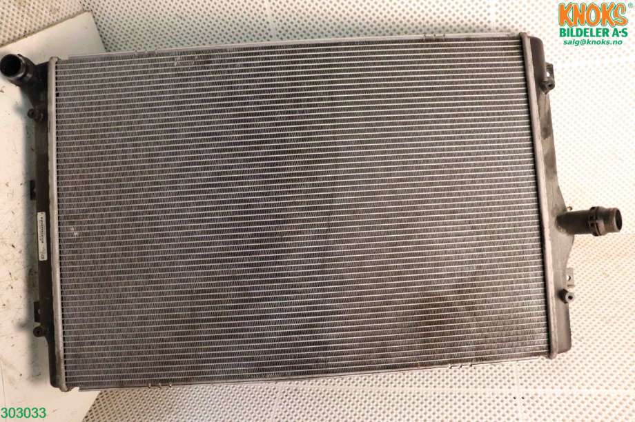Radiator (manuell gir) til VW Passat 2011-2015 (B7) (B7) (VOLKSWAGEN|1K0 121 251 AB|)