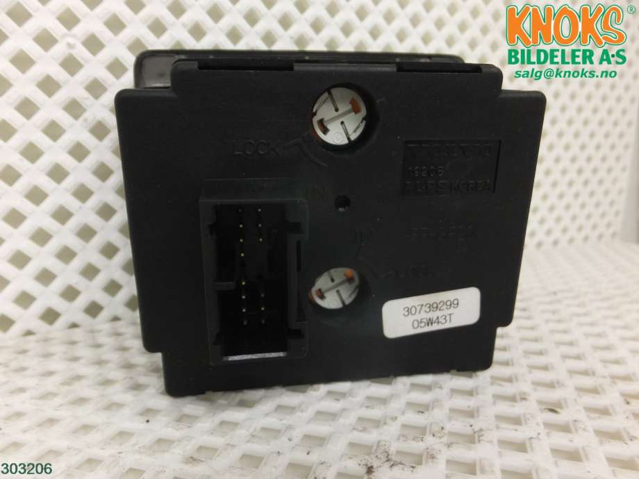 Bryter lys til Volvo V50 2004-2007 (Fase 1)  (VOLVO|30739299|)