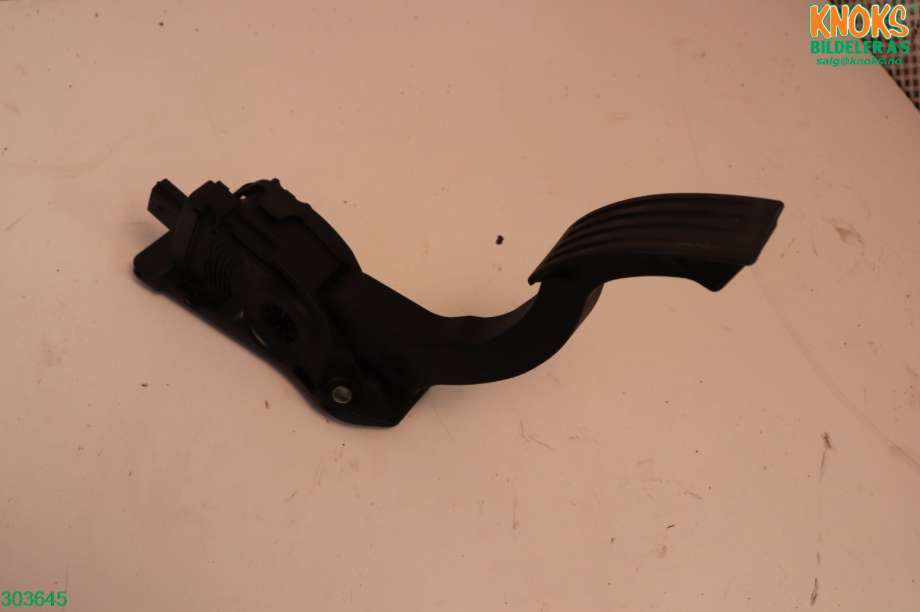 Pedal gass til Ford Focus 2011-2014 (Type III, Fase 1) (FORD|1710214|)