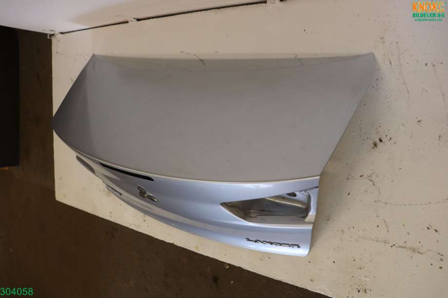 Bakluke sedan til Mitsubishi Lancer 2008-2017  (MITSUBISHI|5920A059|)