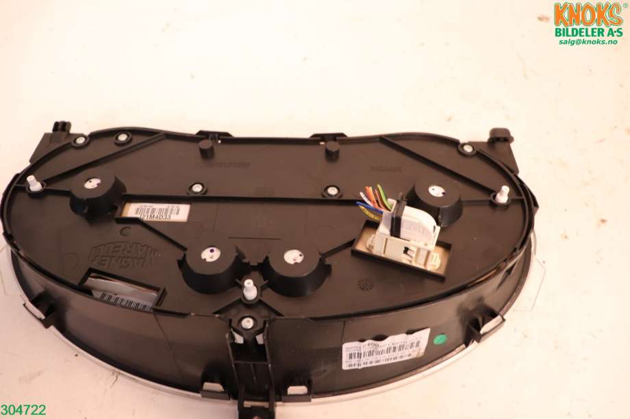 Instrumentpanel til Peugeot Partner 2008-2015 (Type II, Fase 1)  (PEUGEOT|98 016 400 80|)