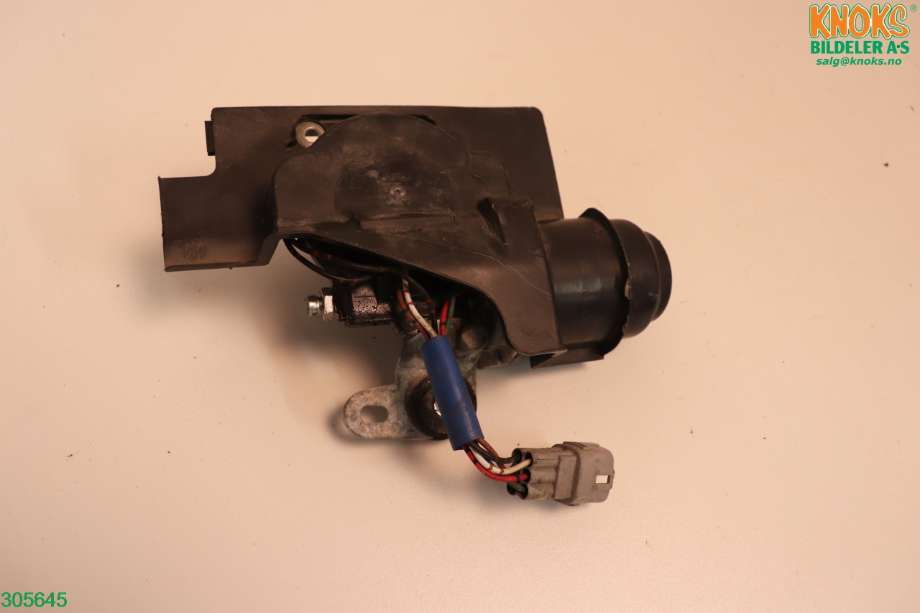 Viskermotor frontrute til Suzuki Swift 2005-2010 (SUZUKI|3810063J60|)