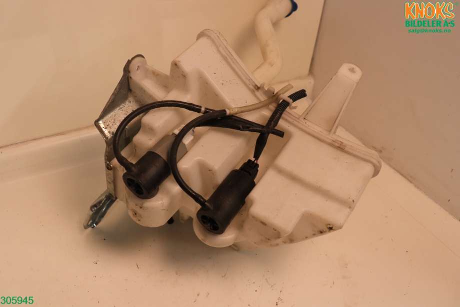 Spylertank til Toyota Auris 2010-2012 (Type I, Fase 2)  (TOYOTA|8535502060|)