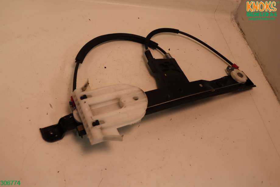 Ruteheis til Ford Mondeo 2007-2010 (Type IV, Fase 1)  (FORD|1881208|)