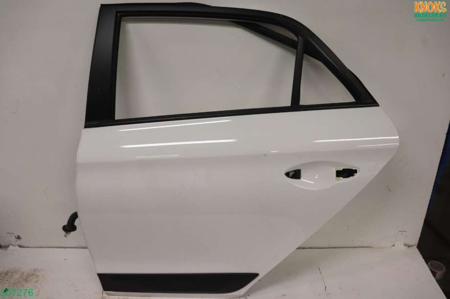 Dør venstre bak til Hyundai i20, 2015-2020 (Type II)  (HYUNDAI|77003C 8200)