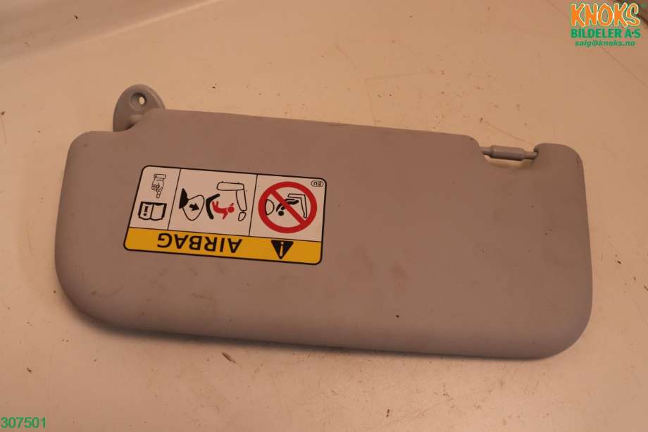 Solskjerm til Toyota Prius 2016-2023 (Type IV) (combi) (combi) (TOYOTA|7431047350B0|)